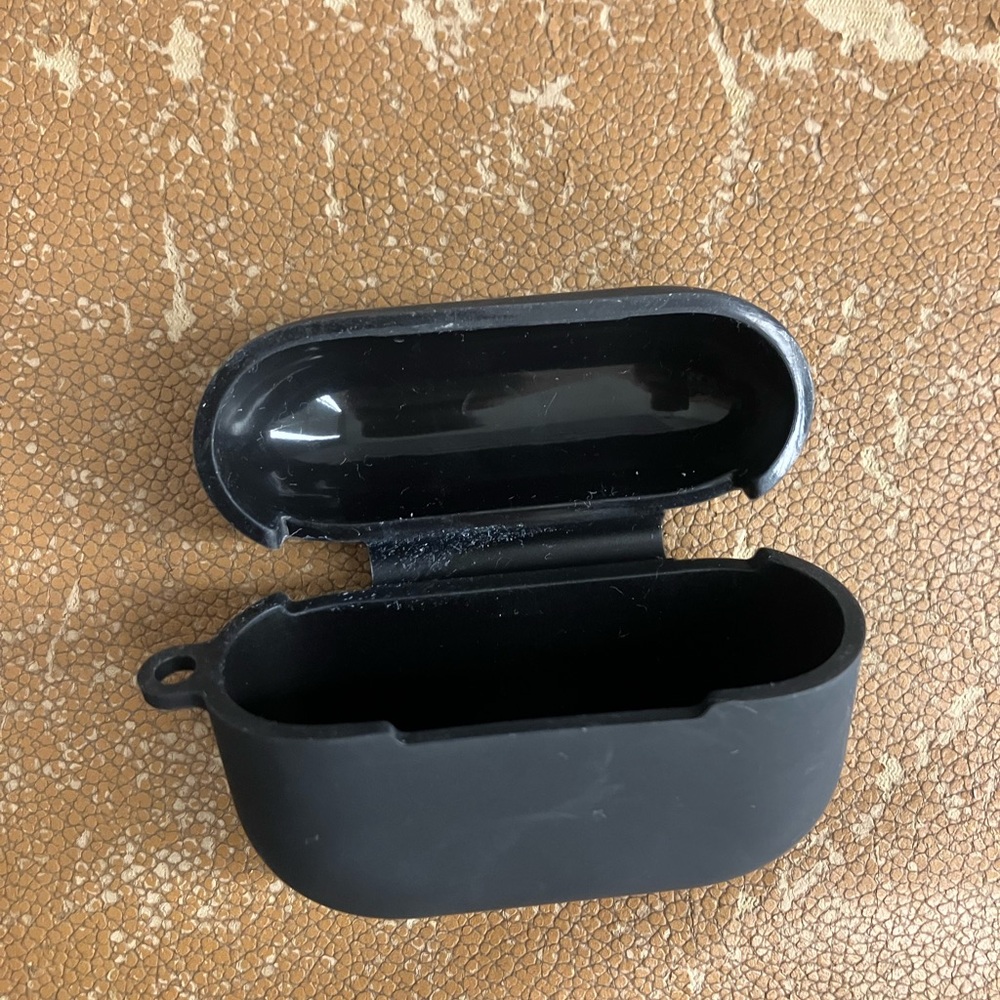 AirPod Case - Picture 2 of 7